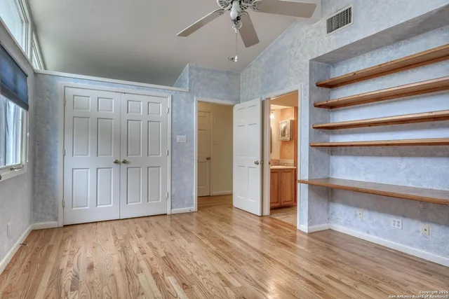 $825,000 | 509 Canterbury Hill Street, Terrell Hills, TX 78209