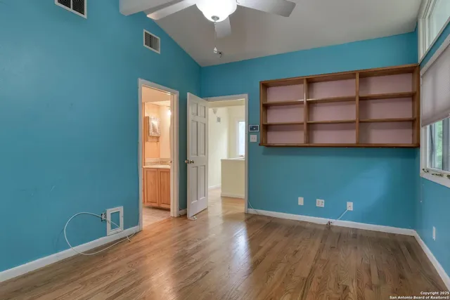 $825,000 | 509 Canterbury Hill Street, Terrell Hills, TX 78209