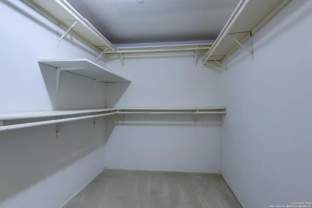 $825,000 | 509 Canterbury Hill Street, Terrell Hills, TX 78209