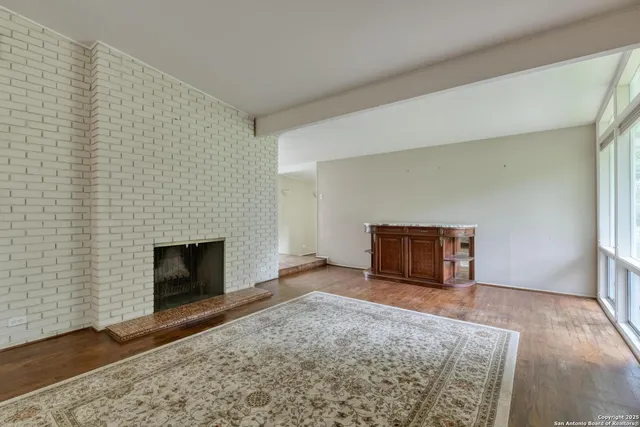 $825,000 | 509 Canterbury Hill Street, Terrell Hills, TX 78209