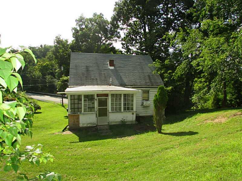 2124 River Hill Road Monongahela, PA 15063 - Photo 5 of 16 Exterior Back.