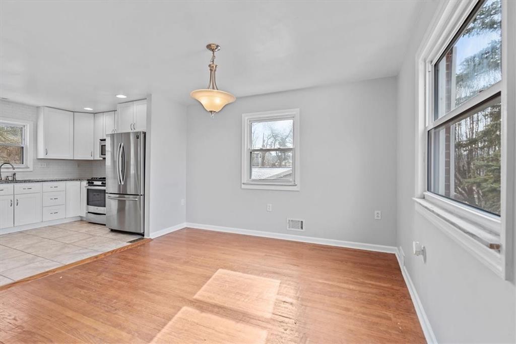 2059 Swallow Hill Road Pittsburgh, PA 15220 - Photo 3 of 25 Gallery Image 3