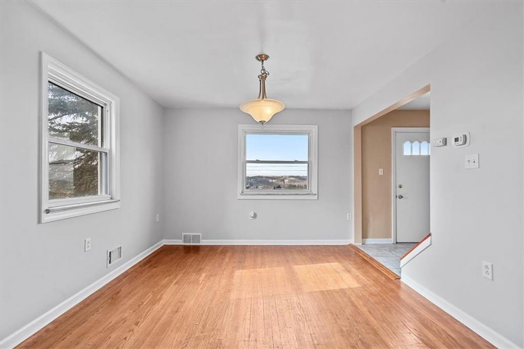 2059 Swallow Hill Road Pittsburgh, PA 15220 - Photo 5 of 25 Gallery Image 5