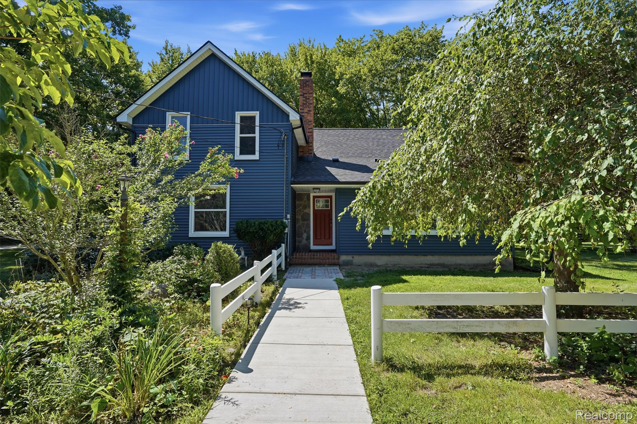 8880 Cedar Lake Road Pinckney, MI 48169 - Photo 47 of 75 55_8880 cedar lake rd-55.jpg