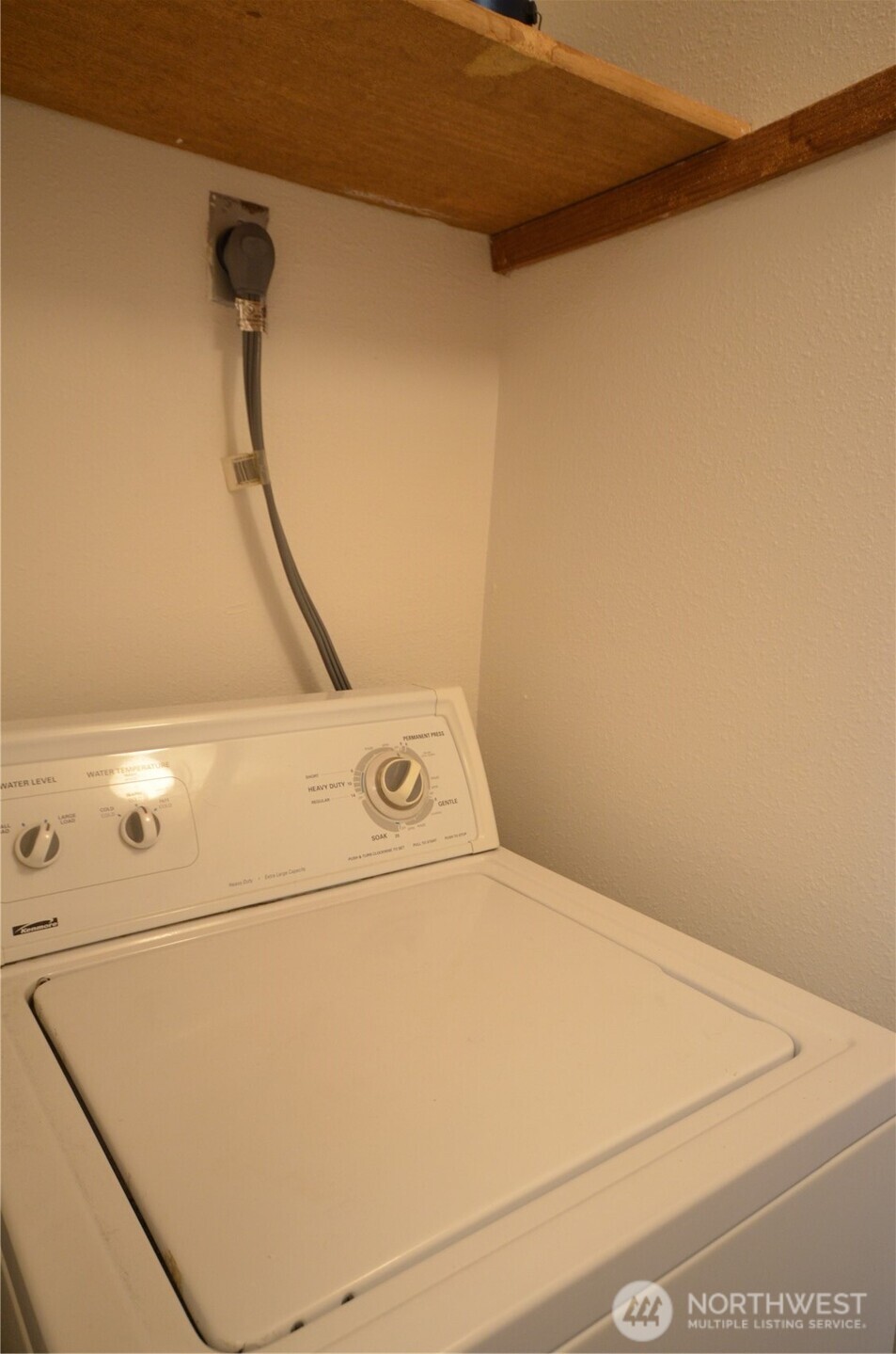 9517 Northeast 180th Street, Unit B103 Bothell, WA 98011 - Photo 11 of 22