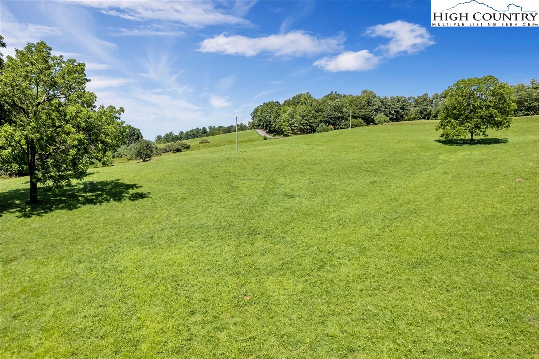 Chestnut Way Crumpler, NC 28617 - Photo 12 of 25 Gallery Image 12