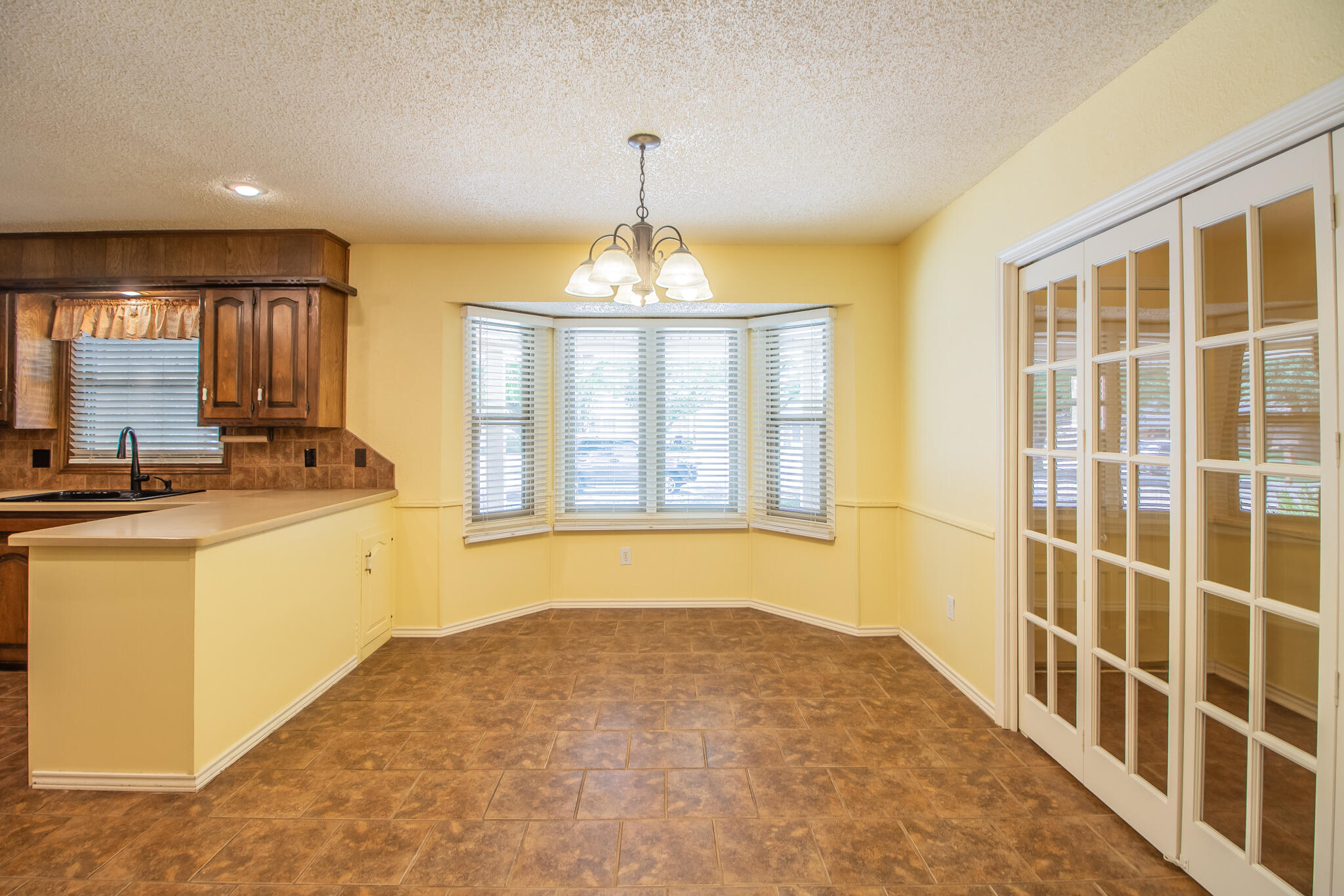 5524 75th Street Lubbock, TX 79424 - Photo 5 of 43 IMG_9109-HDR