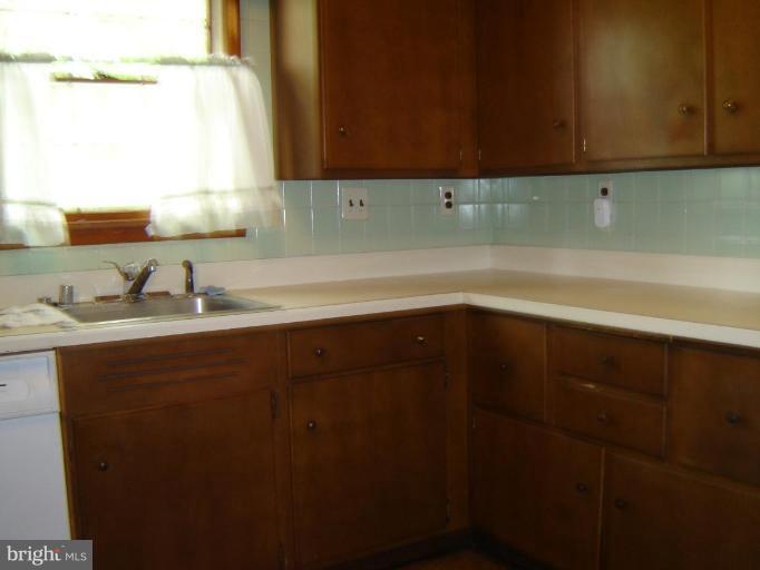 3616 Clifmar Road Windsor Mill, MD 21244 - Photo 15 of 30 Kitchen #2