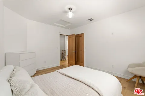 $1,675,000 | 2522 South Bundy Drive, Los Angeles, CA 90064