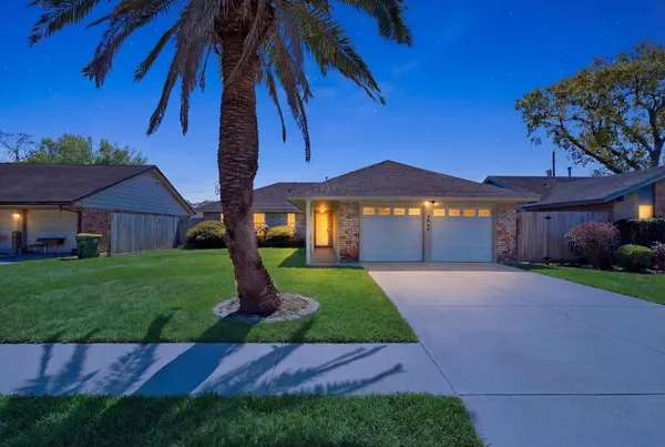 $1,895 | 4908 Holly Park Drive, Pasadena, TX 77505