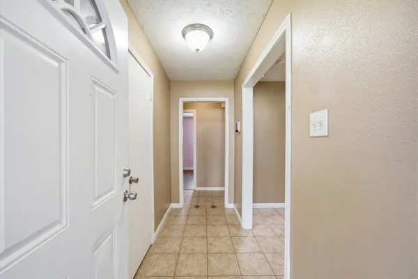 $1,895 | 4908 Holly Park Drive, Pasadena, TX 77505