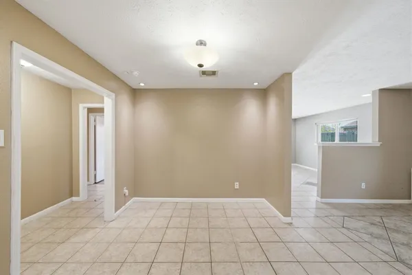 $1,895 | 4908 Holly Park Drive, Pasadena, TX 77505