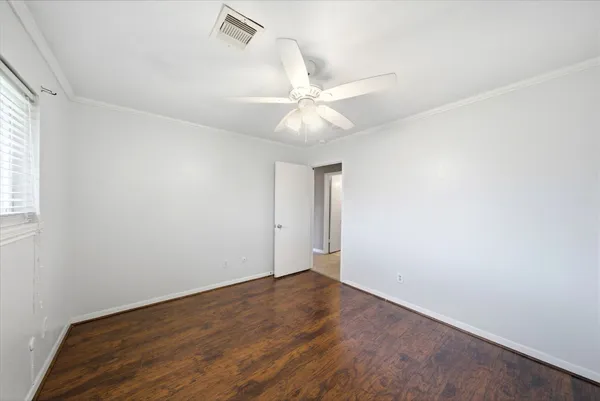 $1,895 | 4908 Holly Park Drive, Pasadena, TX 77505