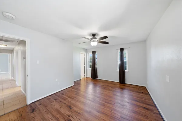 $1,895 | 4908 Holly Park Drive, Pasadena, TX 77505