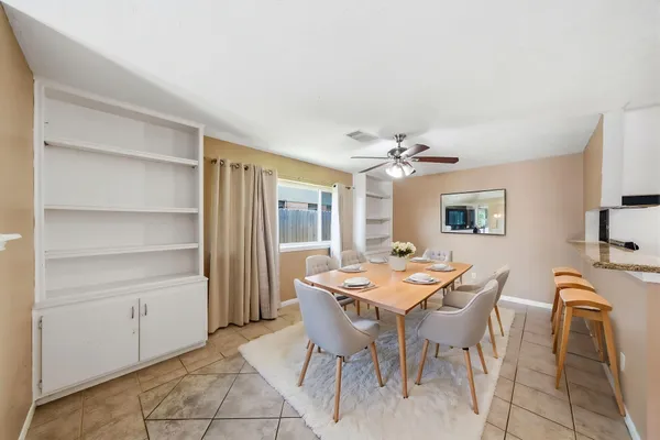 $1,895 | 4908 Holly Park Drive, Pasadena, TX 77505