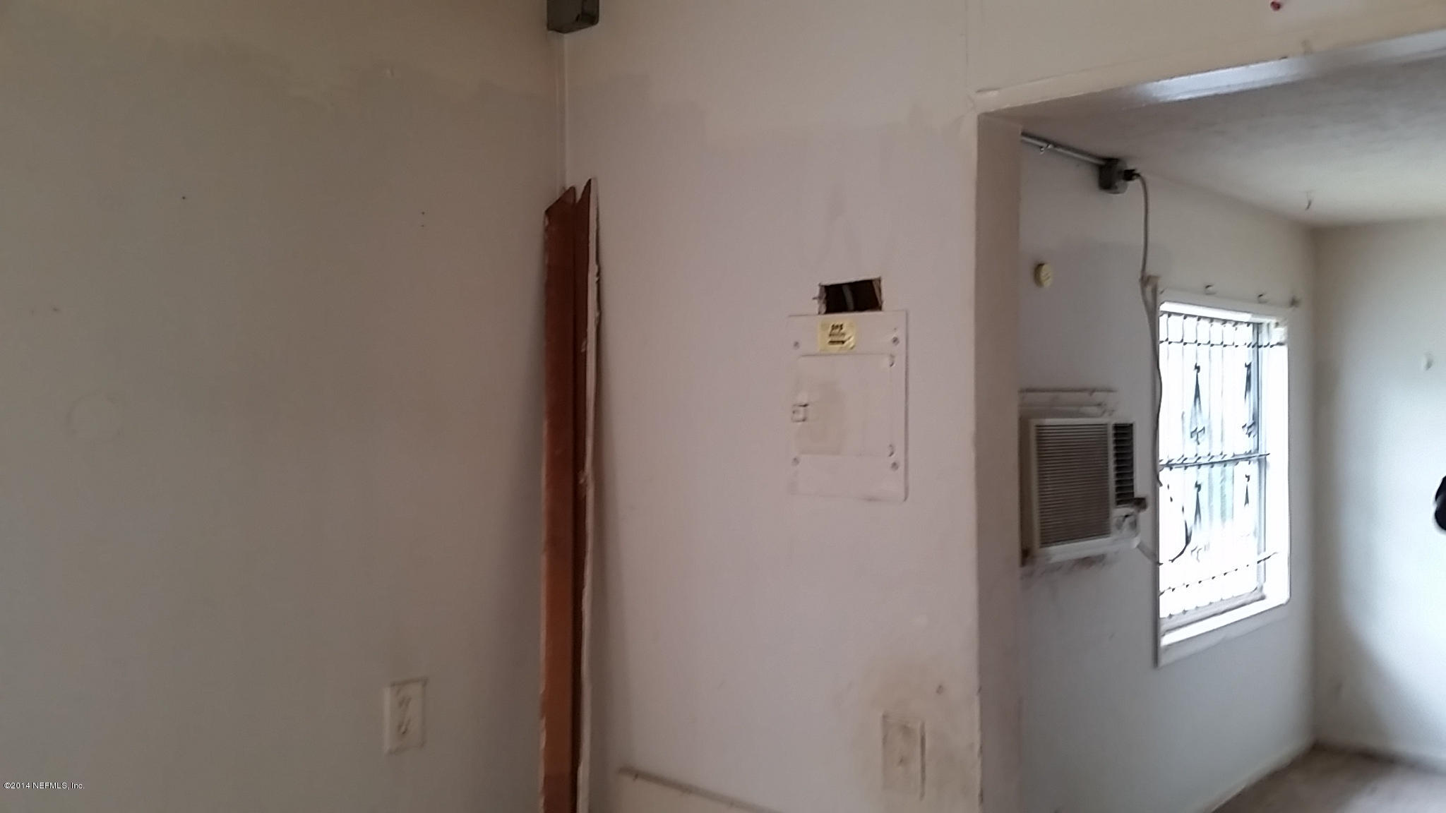 840 Rushing Street Jacksonville, FL 32209 - Photo 10 of 19 08032014 1206