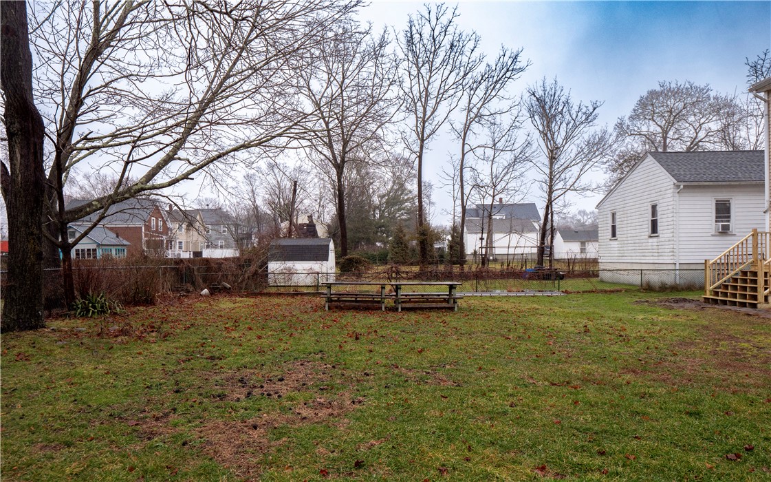 39 Cole Street, Unit 1 Bristol, RI 02809 - Photo 6 of 43