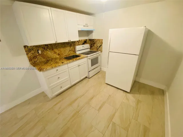 $1,400 | 2230 Northwest 51st Terrace, Unit 2, Miami, FL 33142