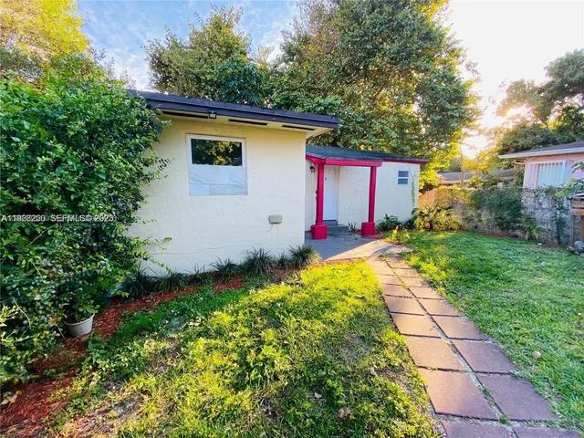 $1,400 | 2230 Northwest 51st Terrace, Unit 2, Miami, FL 33142