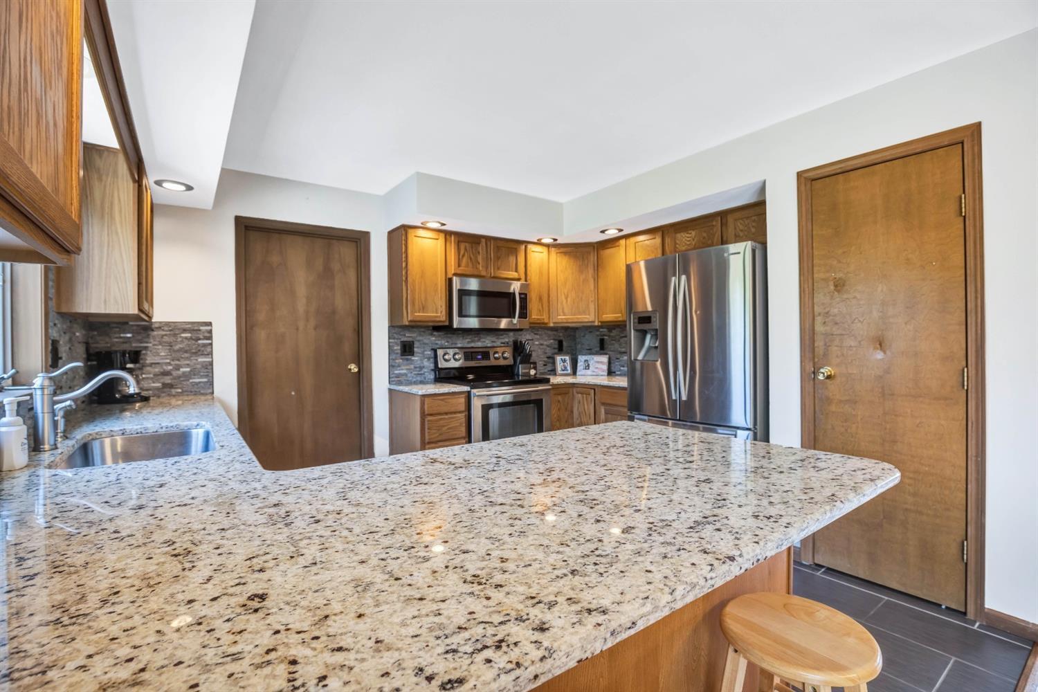 924 Shady Road Hamilton, OH 45013 - Photo 25 of 49 Gallery Image 25