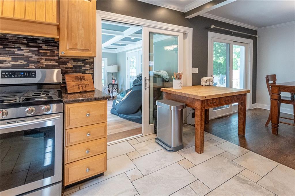 357 Carley Avenue Sharon, PA 16146 - Photo 13 of 32 a kitchen with a stove and a cabinets