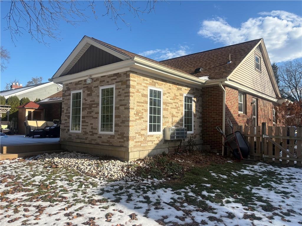 357 Carley Avenue Sharon, PA 16146 - Photo 29 of 32 a front view of a house with a yard