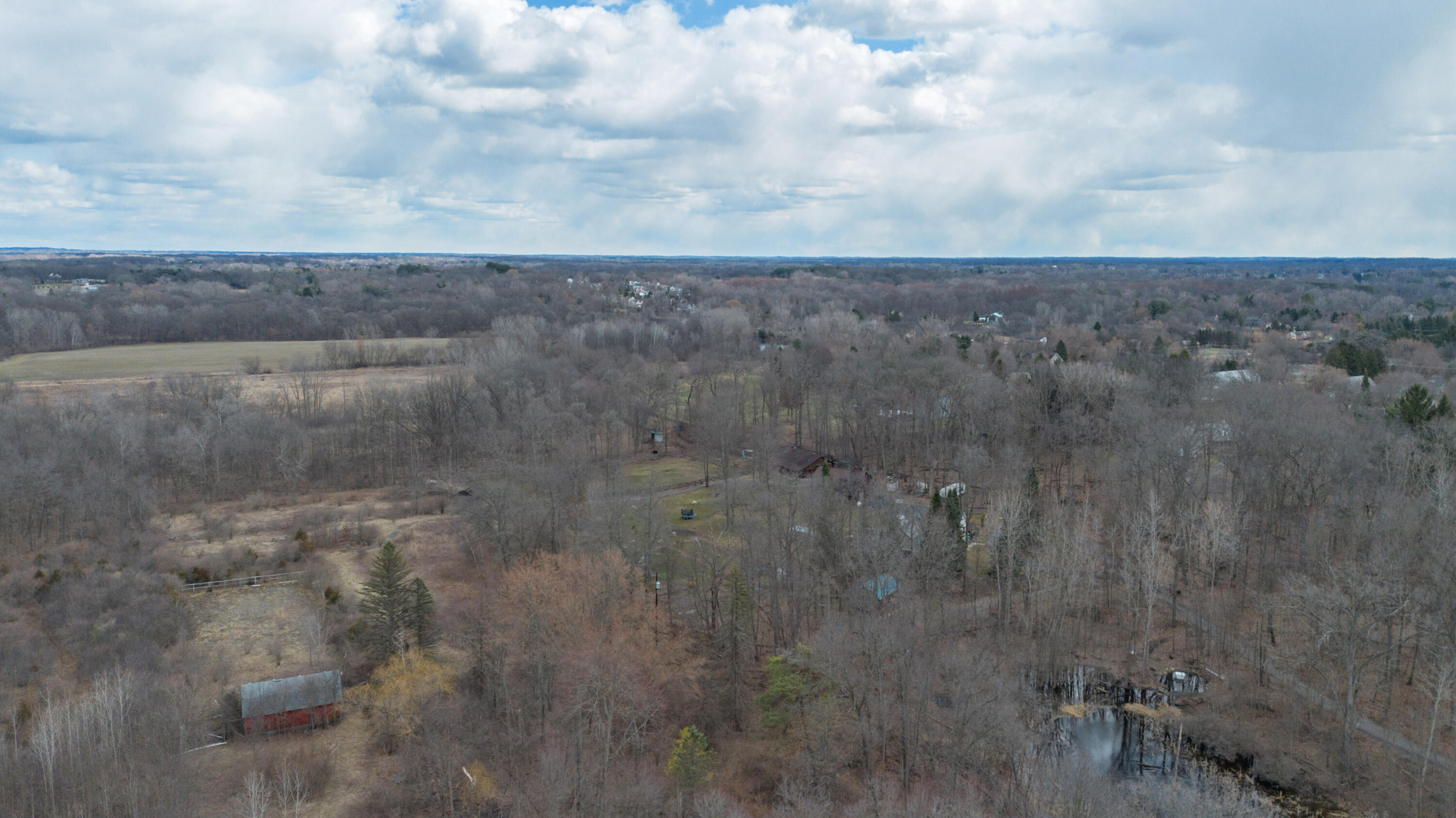 2725 South Duck Lake Road Highland, MI 48356 - Photo 13 of 24 00__2