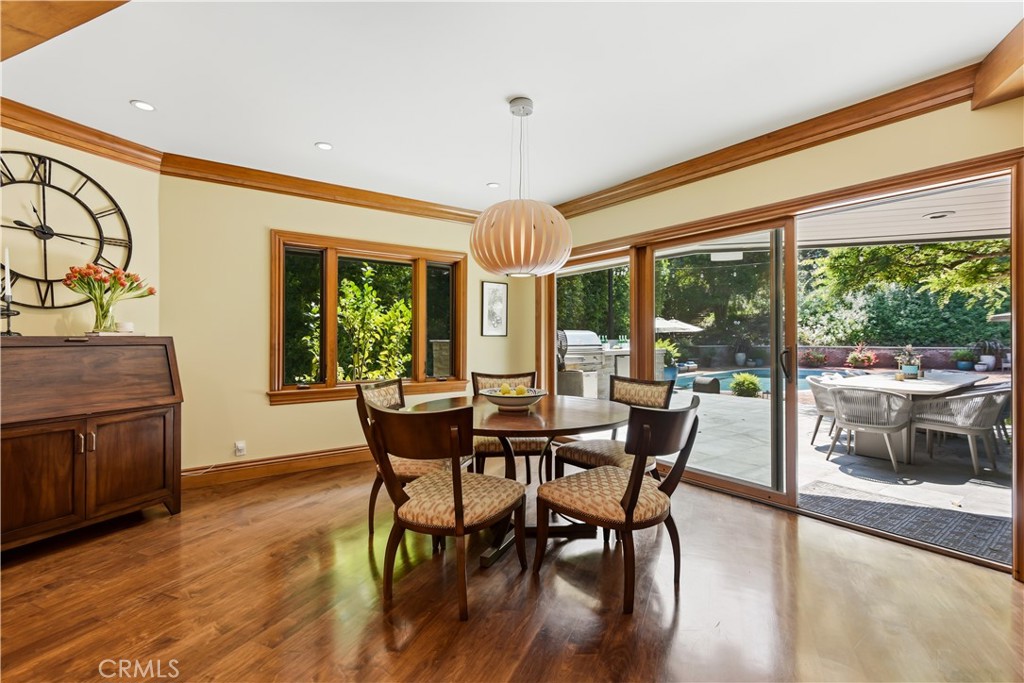 15946 Woodvale Road Encino, CA 91436 - Photo 11 of 51