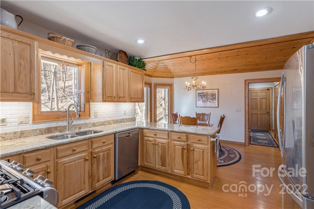 766 High Ridge Road Waynesville, NC 28786 - Photo 20 of 48 Gallery Image 20