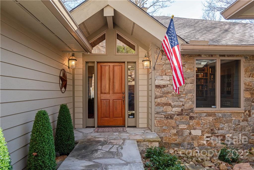 766 High Ridge Road Waynesville, NC 28786 - Photo 4 of 48 Gallery Image 4