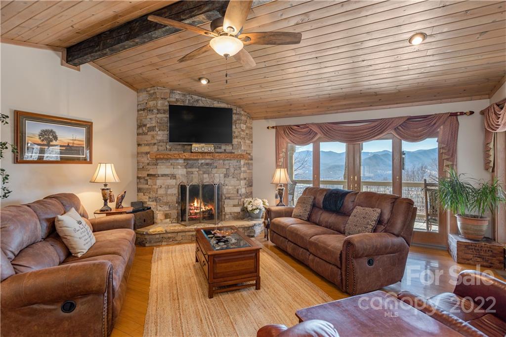766 High Ridge Road Waynesville, NC 28786 - Photo 8 of 48 Gallery Image 8