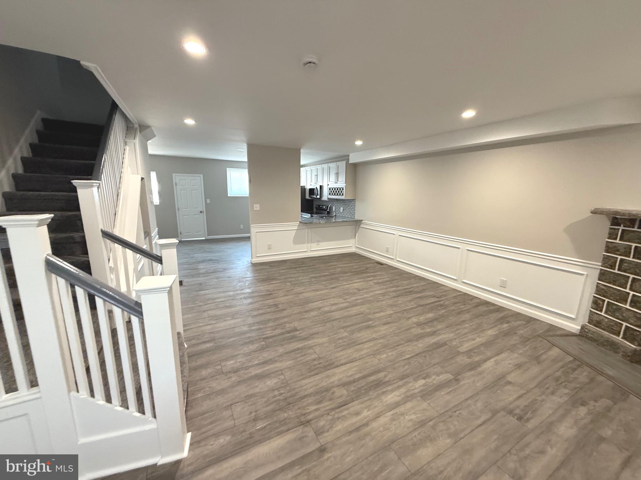 1012 Marlyn Road Philadelphia, PA 19151 - Photo 2 of 19