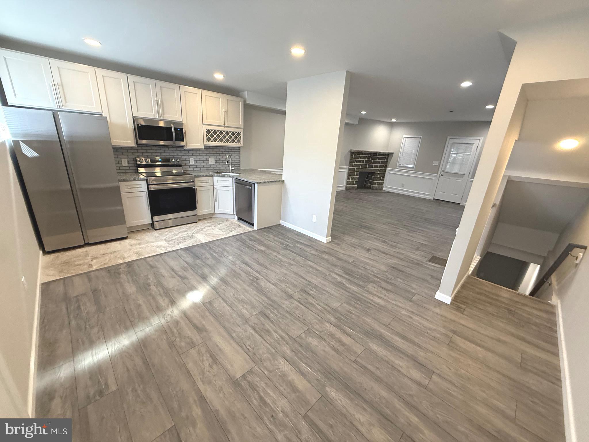 1012 Marlyn Road Philadelphia, PA 19151 - Photo 3 of 19