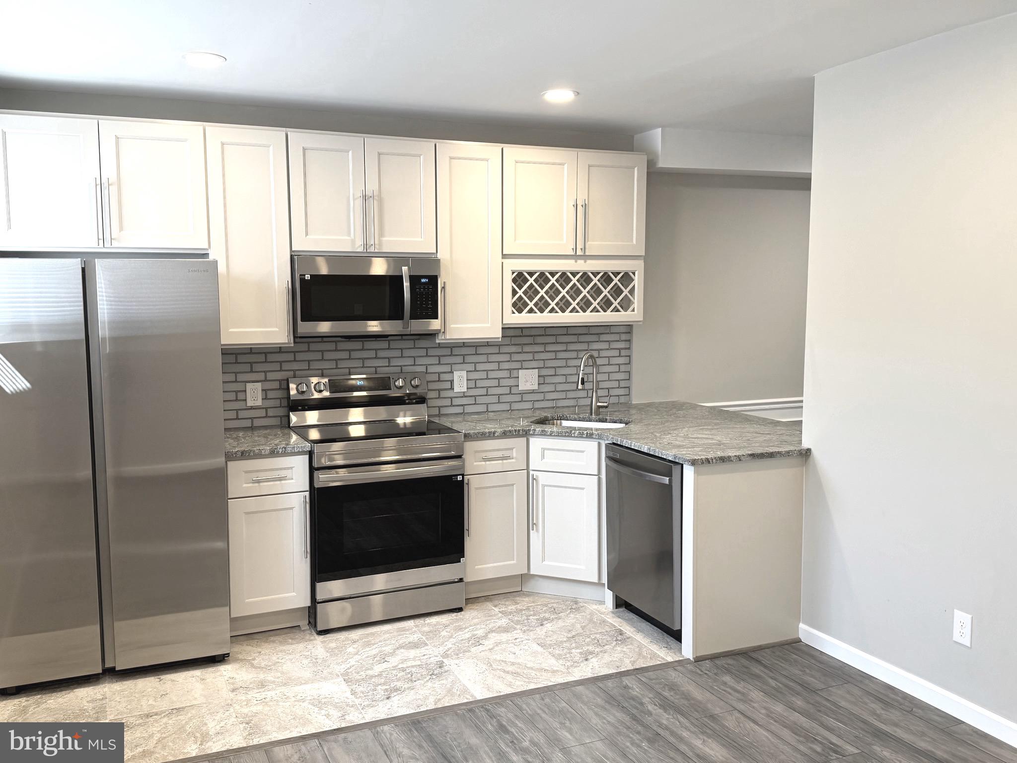 1012 Marlyn Road Philadelphia, PA 19151 - Photo 4 of 19