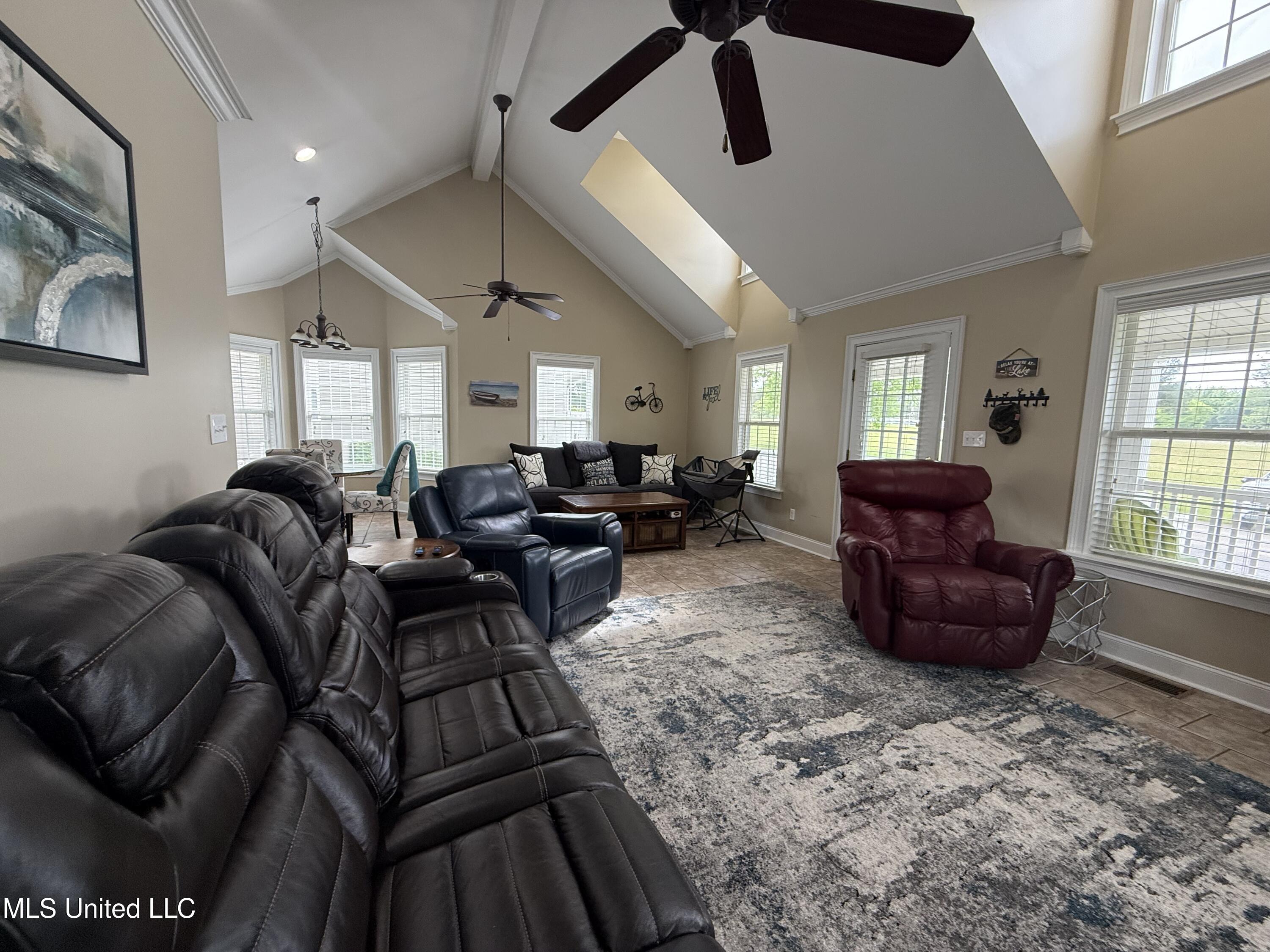 4 Laura Lane, Unit 157 Iuka, MS 38852 - Photo 5 of 26 IMG_0135