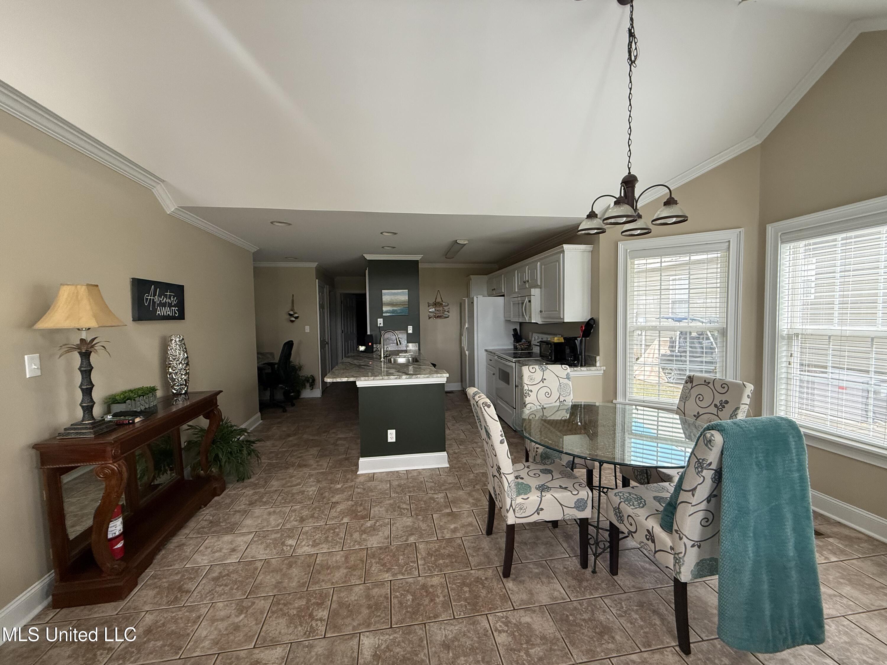 4 Laura Lane, Unit 157 Iuka, MS 38852 - Photo 6 of 26 IMG_0136