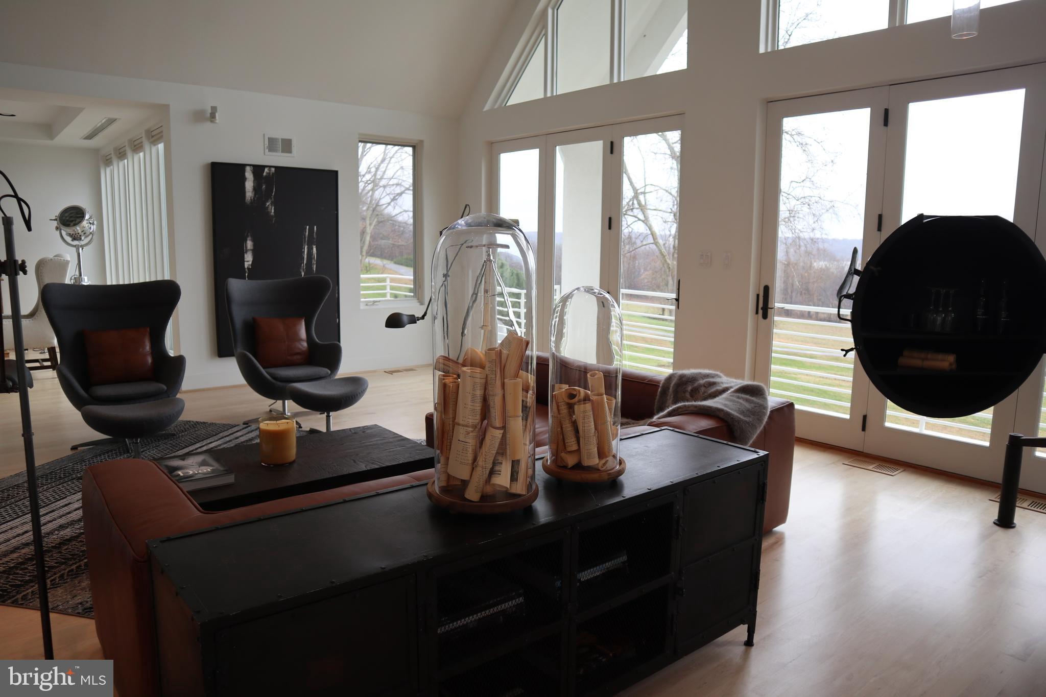 7550 Brentland Road Welcome, MD 20693 - Photo 11 of 86 Living Room
