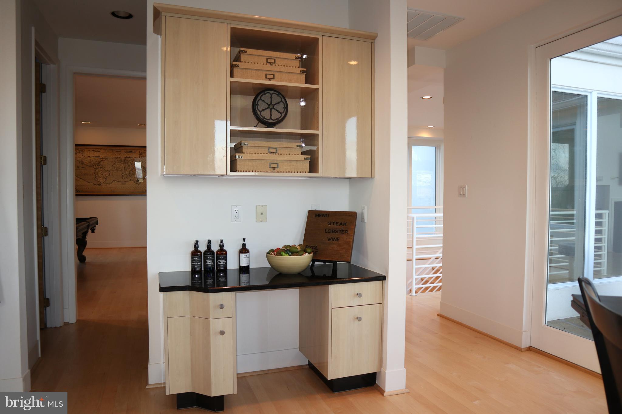 7550 Brentland Road Welcome, MD 20693 - Photo 19 of 86 Laptop Desk