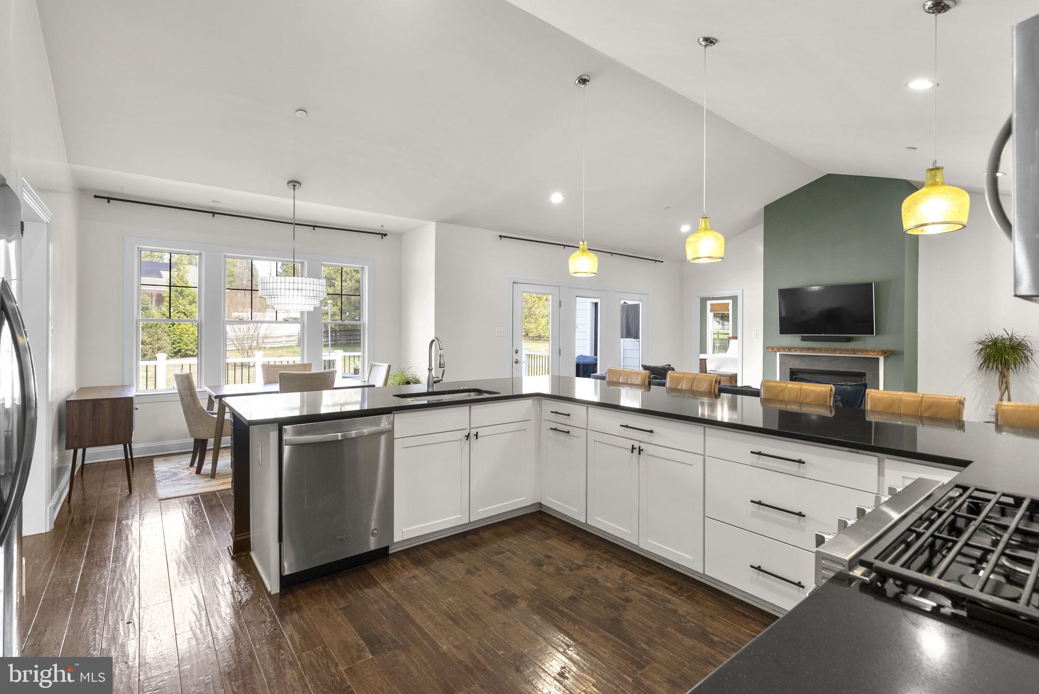 17601 Crystal Spring Terrace Ashton, MD 20861 - Photo 12 of 45