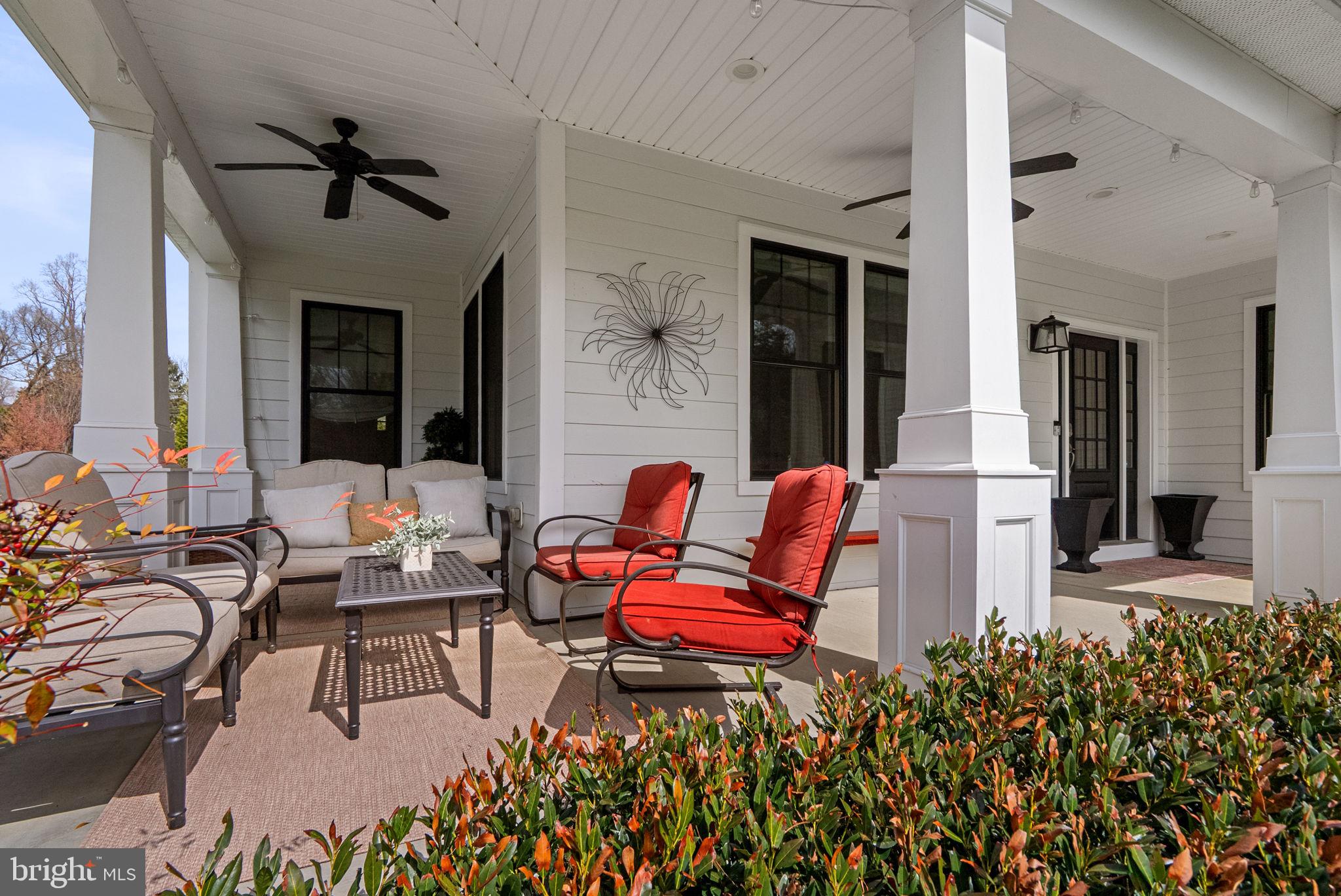 17601 Crystal Spring Terrace Ashton, MD 20861 - Photo 3 of 45