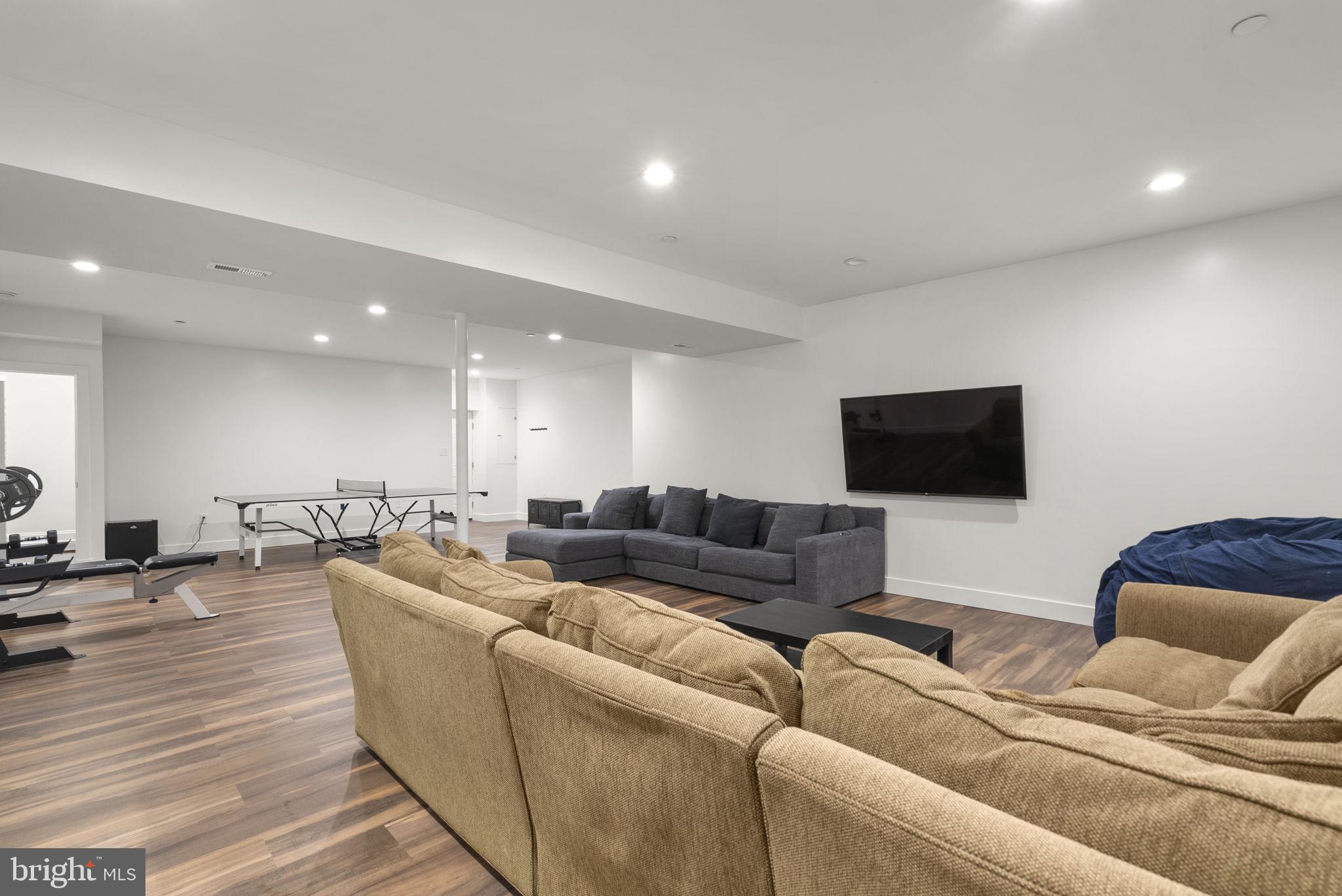 17601 Crystal Spring Terrace Ashton, MD 20861 - Photo 34 of 45