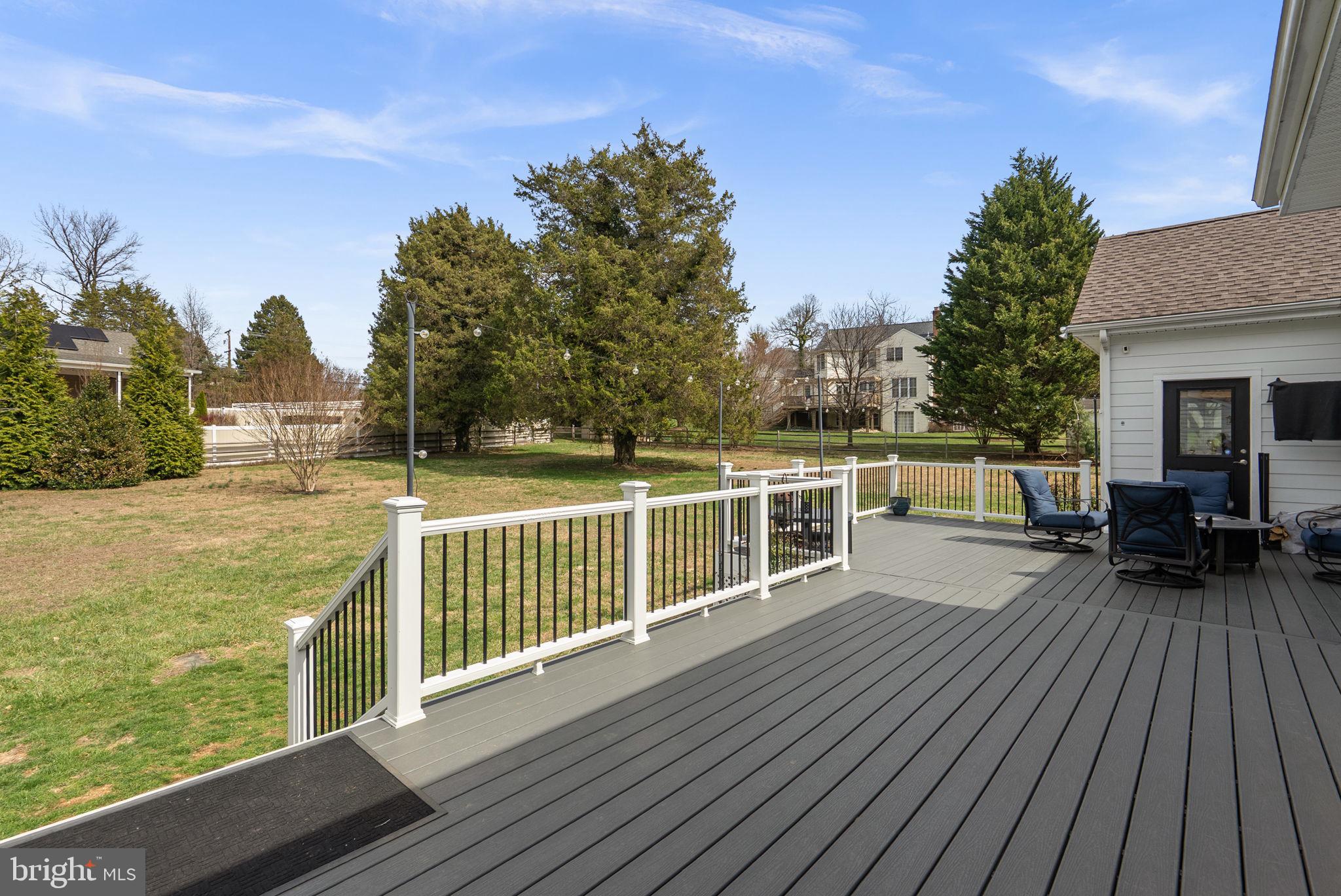 17601 Crystal Spring Terrace Ashton, MD 20861 - Photo 40 of 45