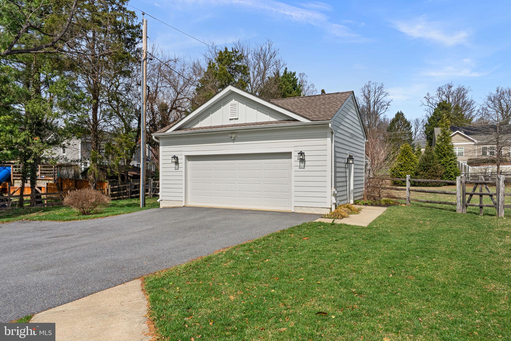 17601 Crystal Spring Terrace Ashton, MD 20861 - Photo 44 of 45