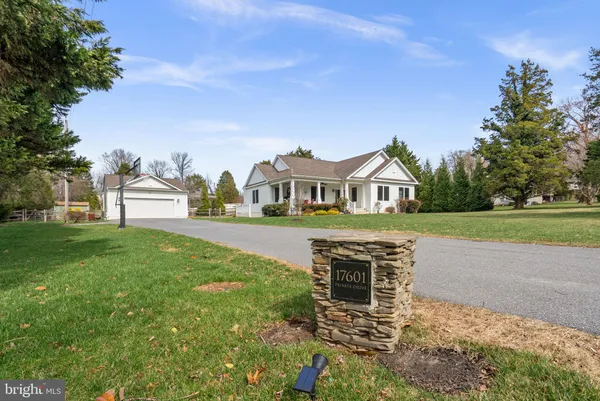 $5,500 | 17601 Crystal Spring Terrace, Ashton, MD 20861