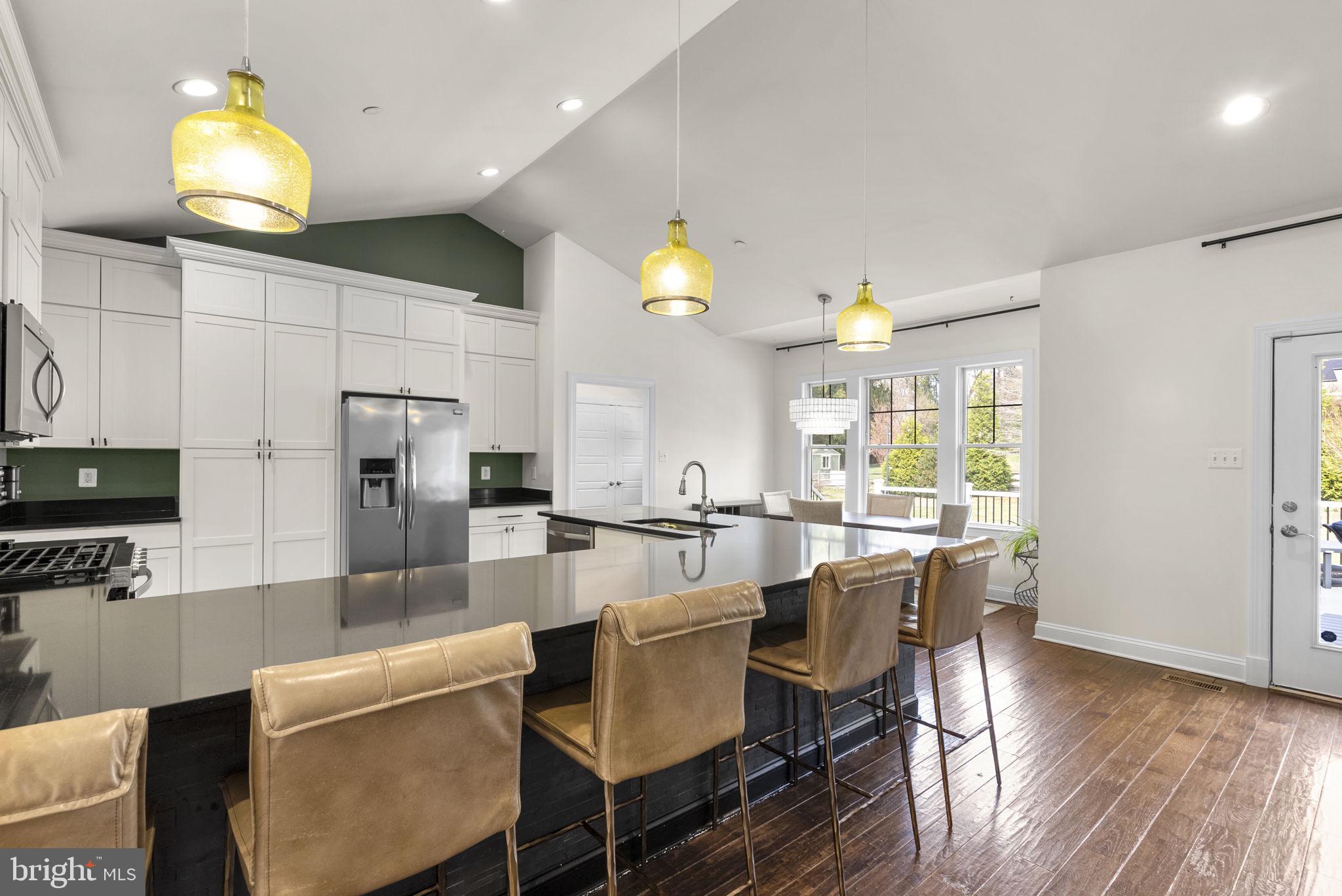 17601 Crystal Spring Terrace Ashton, MD 20861 - Photo 9 of 45