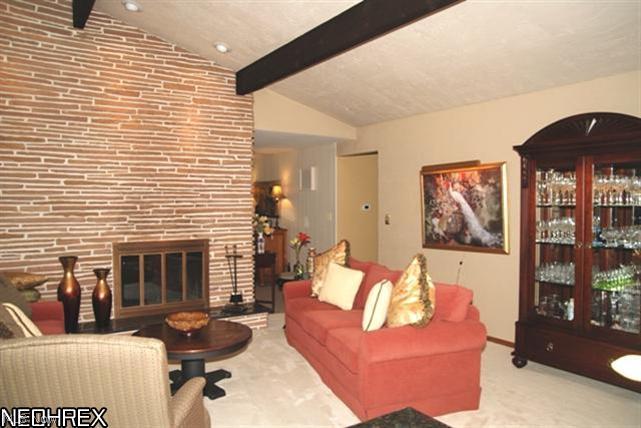 160 Schocalog Road Akron, OH 44313 - Photo 3 of 25 Gallery Image 3