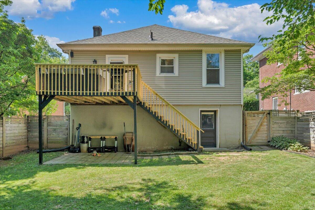 1205 Summit Avenue Southwest Roanoke, VA 24015 - Photo 43 of 52 43-MIB09254