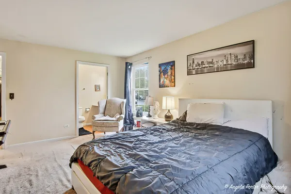 $205,000 | 1152 North Red Oak Circle, Unit 1, Round Lake Beach, IL 60073