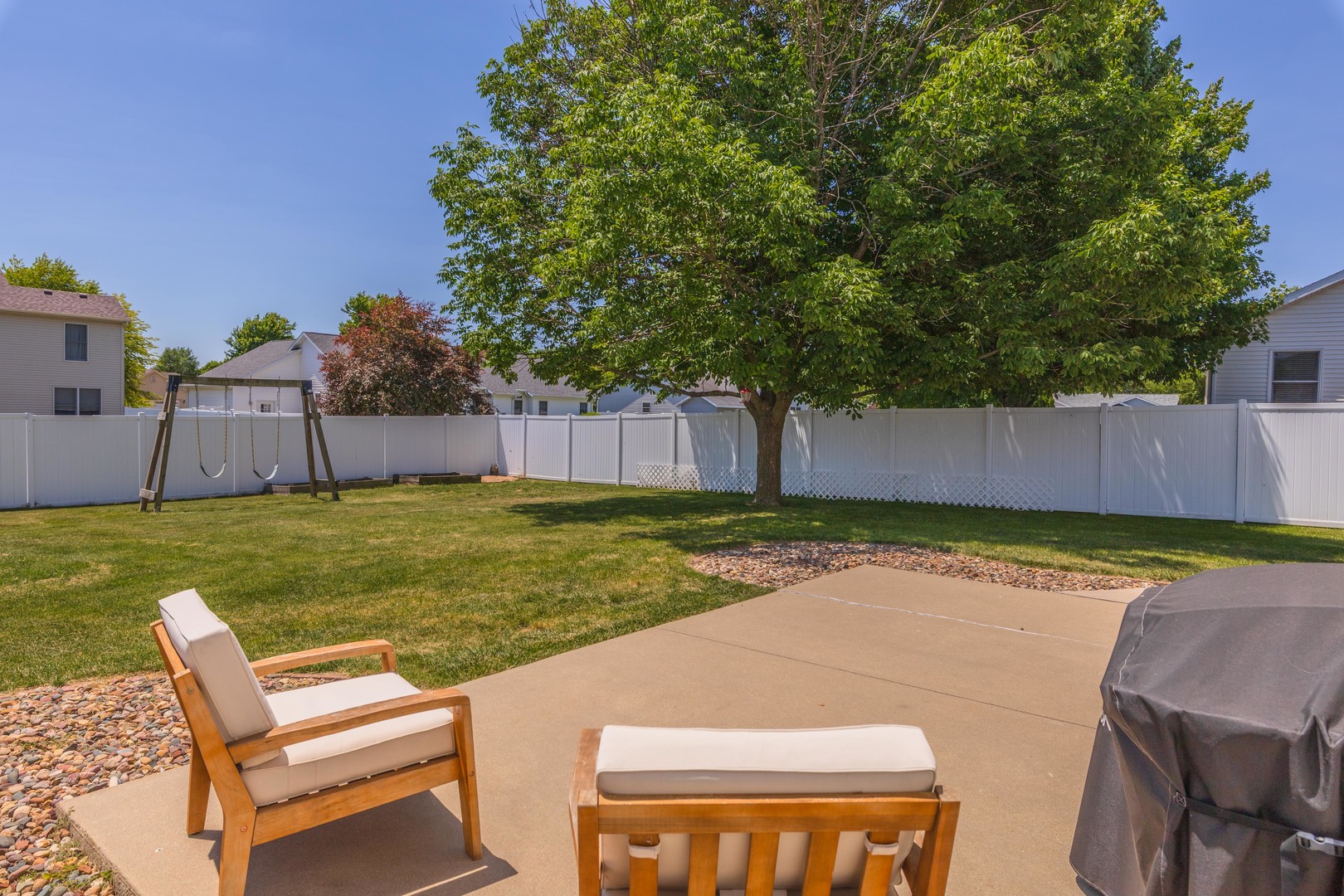 305 Prairie View Drive Hudson, IL 61748 - Photo 6 of 59