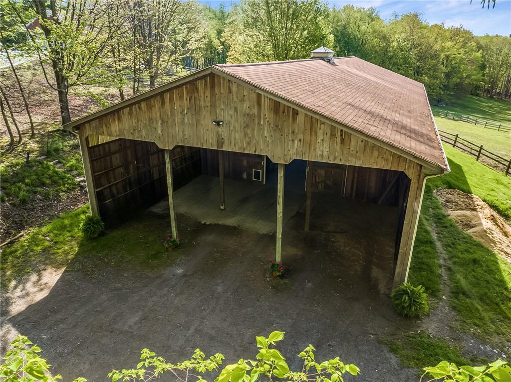 45 Stonedale Road Sewickley, PA 15143 - Photo 4 of 28 a view of a small house